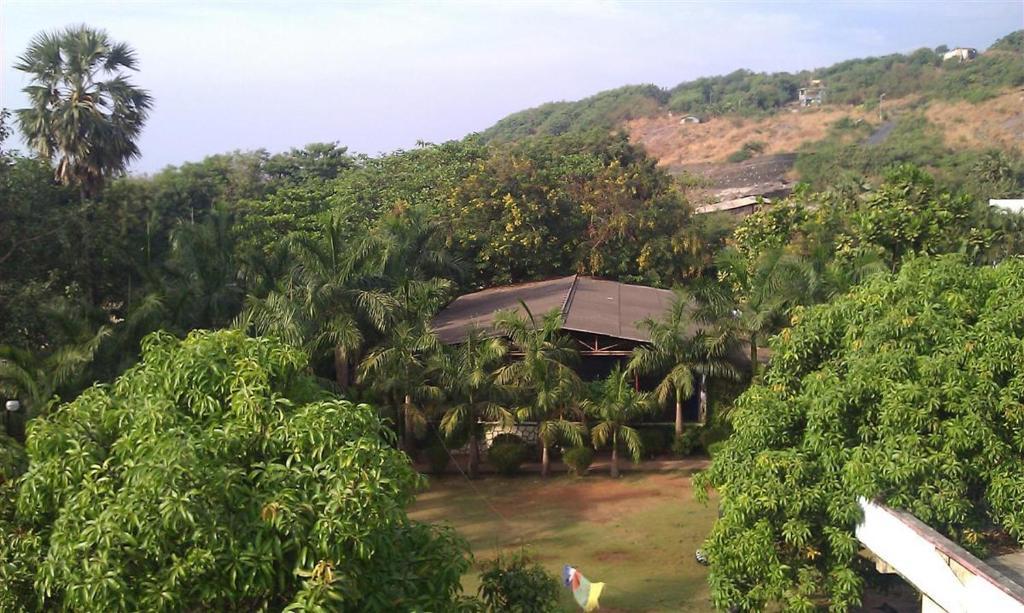 ปาลิบีชรีสอร์ท Malad ภายนอก รูปภาพ